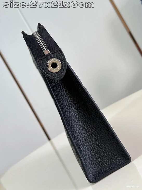 WIS VUITTON POCHETTE LOUIS VOYAGE MM 0715